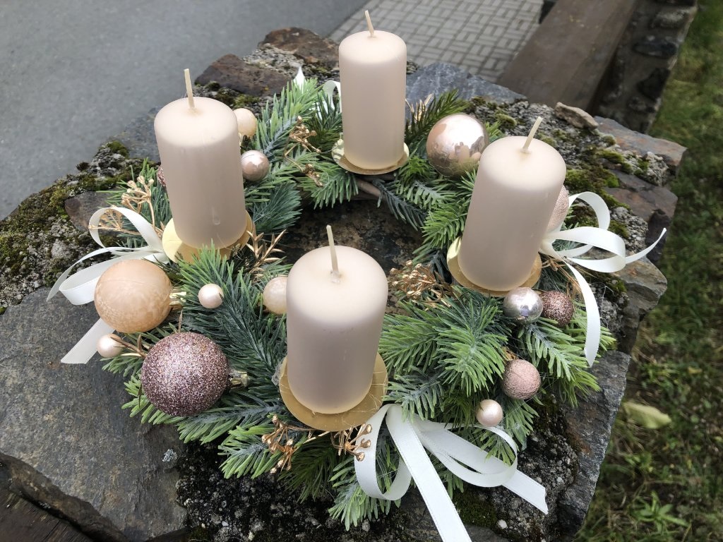 Adventní věnec 30 cm
